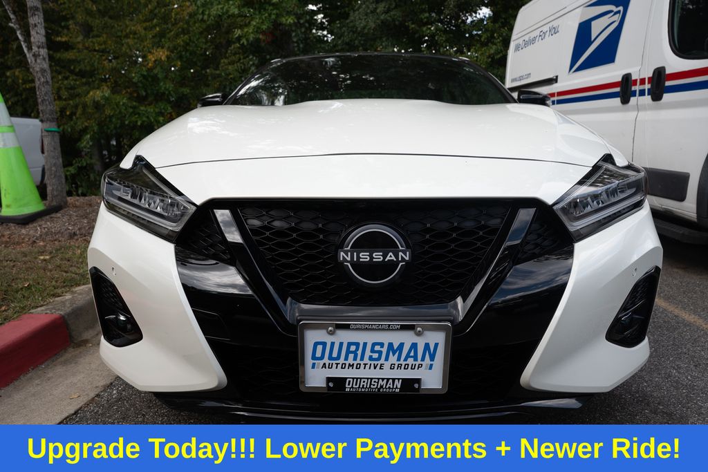 2023 Nissan Maxima SR photo 2