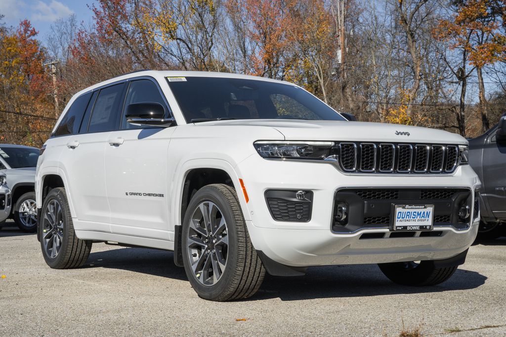2025 Jeep Grand Cherokee Overland's photo