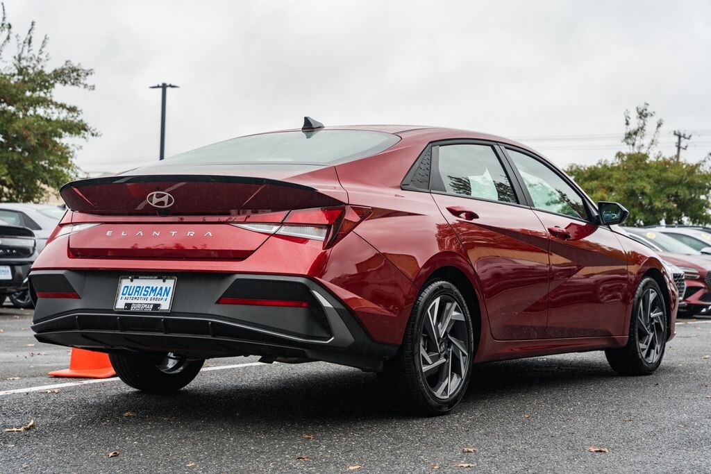 Used 2025 Hyundai Elantra SEL Sport Sedan