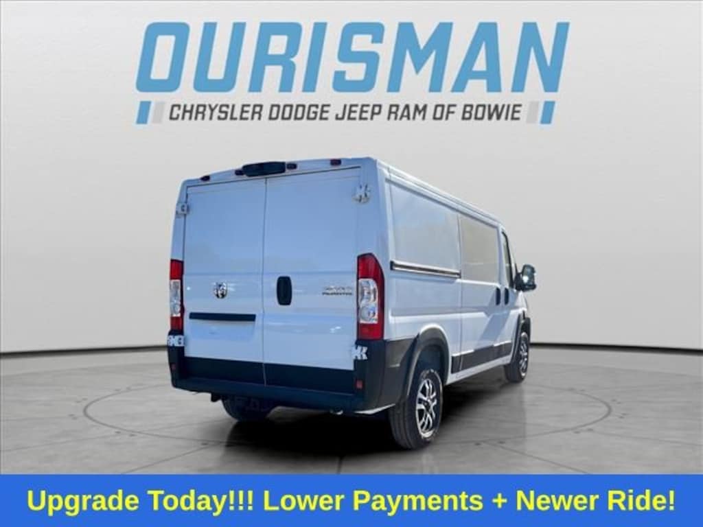 New 2025 Ram ProMaster PROMASTER 3500 SLT CARGO VAN LOW ROOF 136' WB Cargo Van