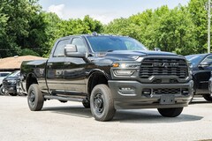 2025 Ram 2500 TRADESMAN CREW CAB 4X4 8' BOX Pickup