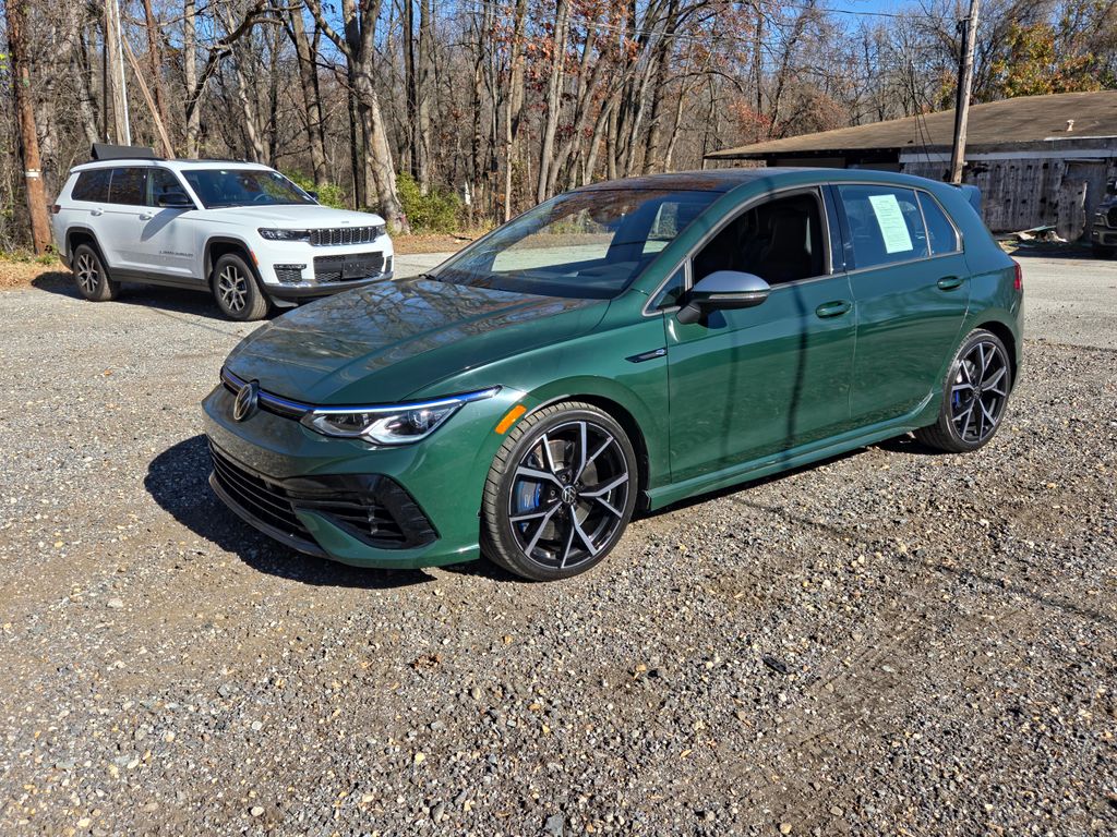 2024 Volkswagen Golf R photo 2