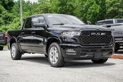 2026 Ram 1500 BIG HORN CREW CAB 4X4 5'7 BOX Pickup