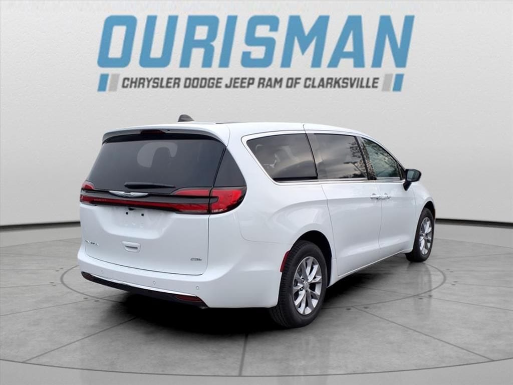 New 2026 Chrysler Pacifica SELECT AWD Passenger Van