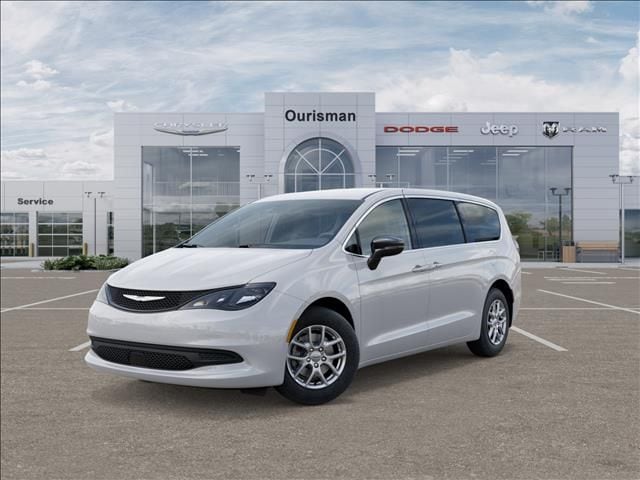 2026 Chrysler Voyager LX's photo