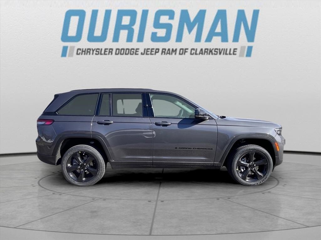 2025 Jeep Grand Cherokee Altitude X photo 2