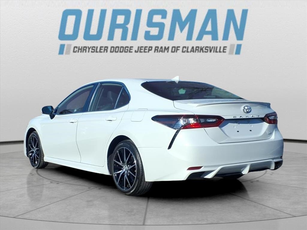 Used 2024 Toyota Camry SE Sedan