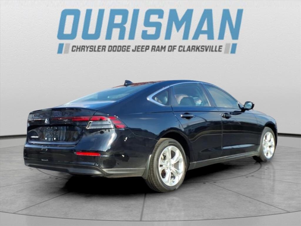 2023 Honda Accord LX photo 2