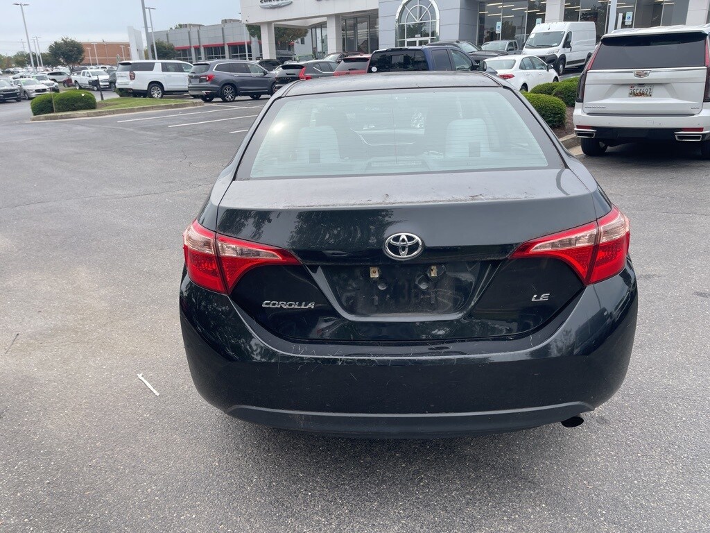 2017 Toyota Corolla LE photo 4