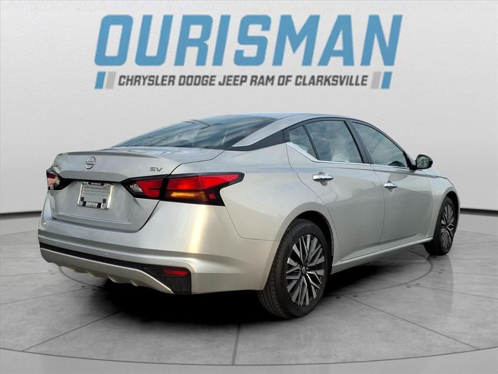 Used 2024 Nissan Altima 2.5 SV Sedan