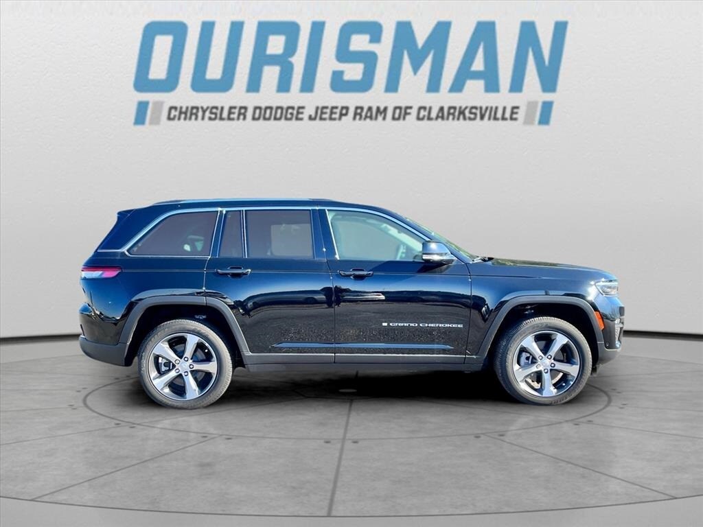 2024 Jeep Cherokee Base 4xe photo 2