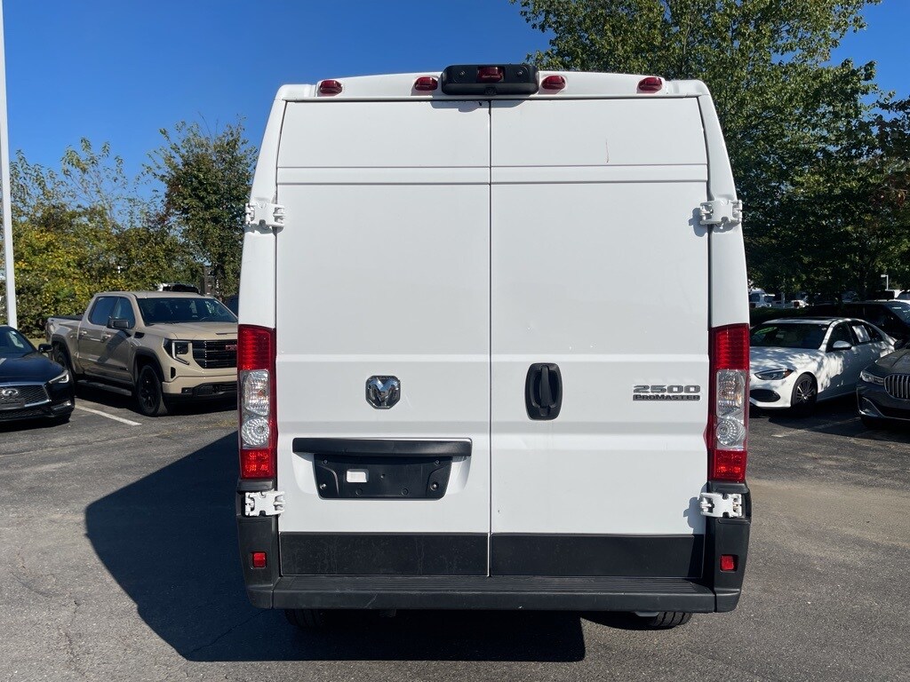 2023 Ram ProMaster 2500 photo 3