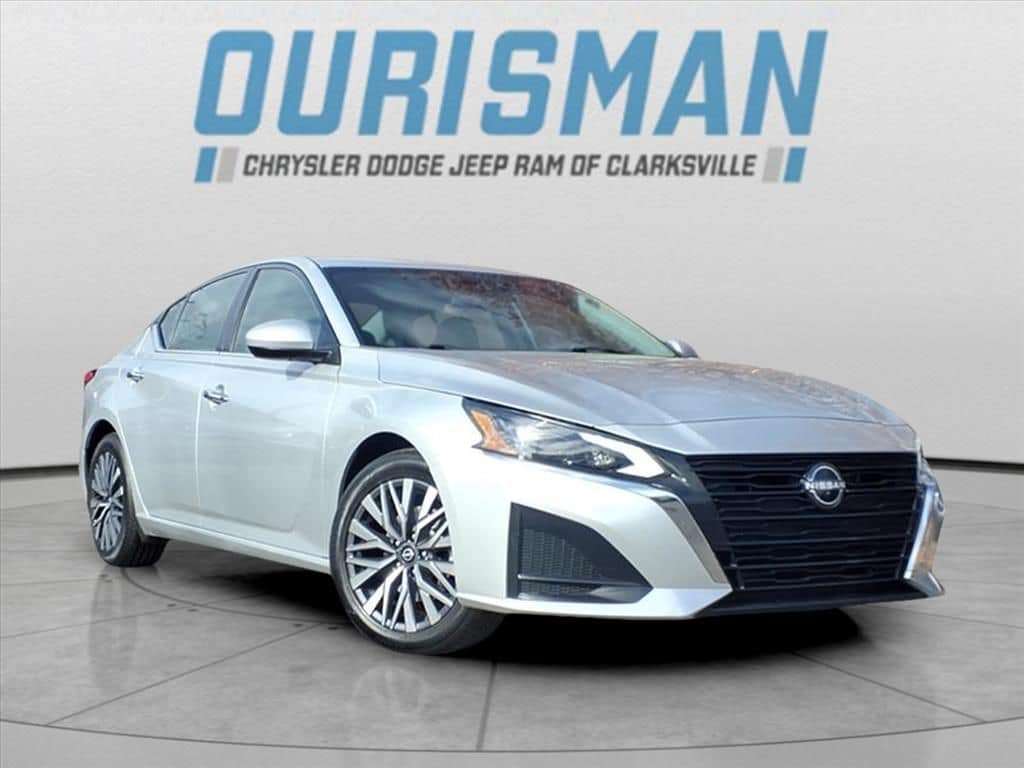 2023 Nissan Altima SV