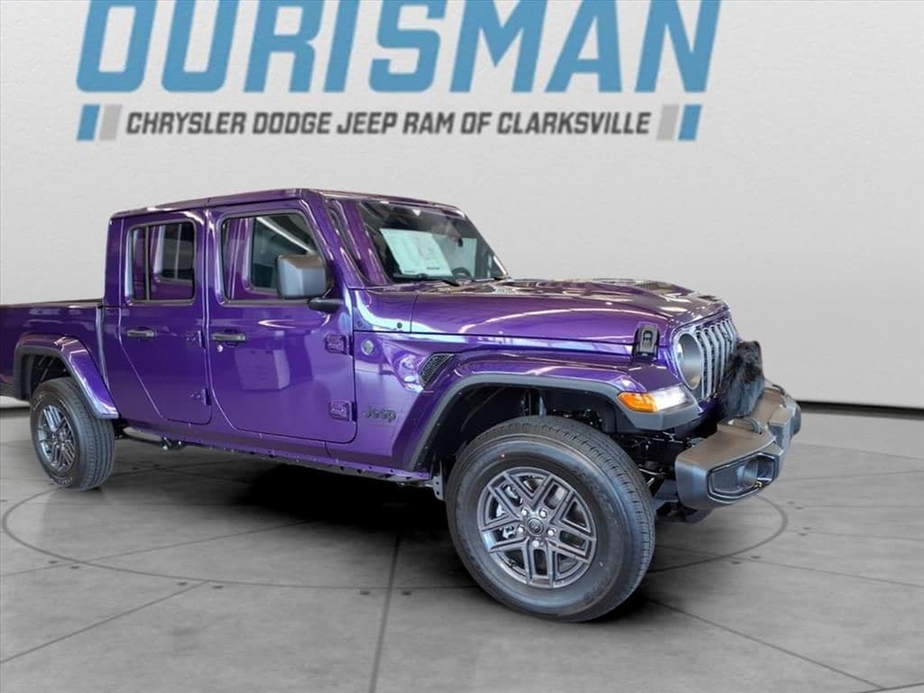2026 Jeep Gladiator Sport S's photo