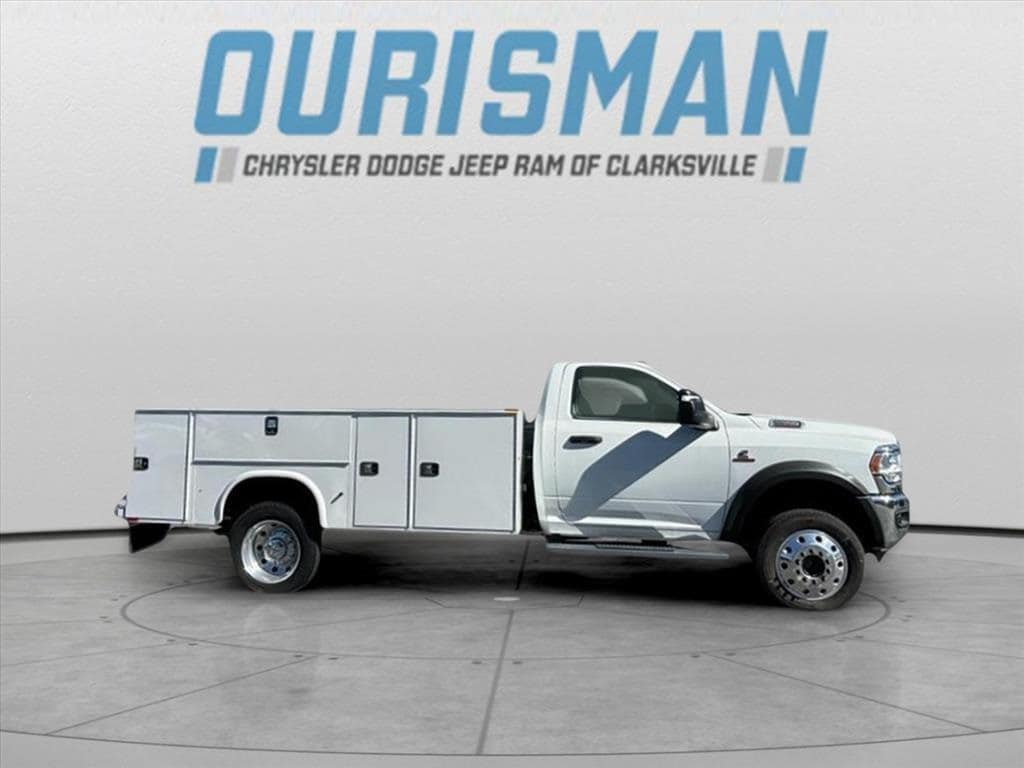 New 2024 Ram 5500 Chassis Cab 5500 TRADESMAN CHASSIS REGULAR CAB 4X4 84' CA Pickup