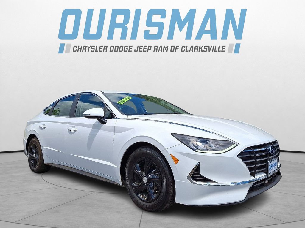 2023 Hyundai Sonata SE's photo