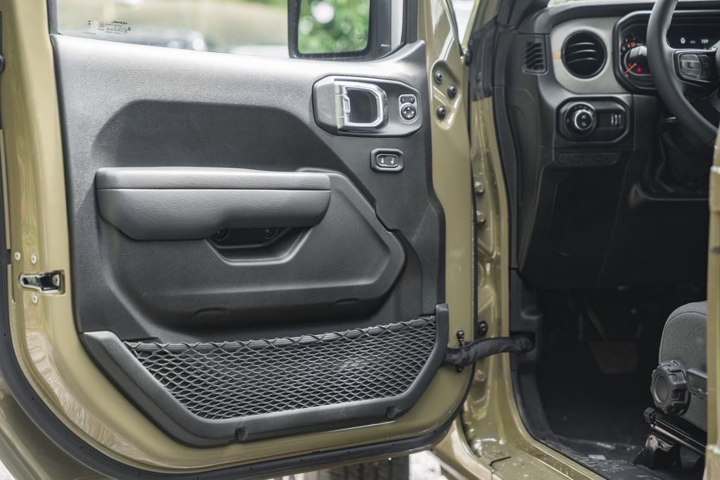 2025 Jeep Gladiator Sport S - Photo 37