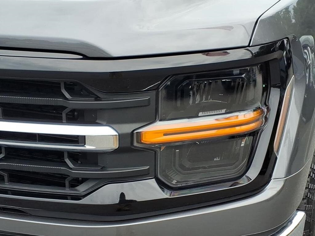 2024 Ford F-150 XLT photo 3