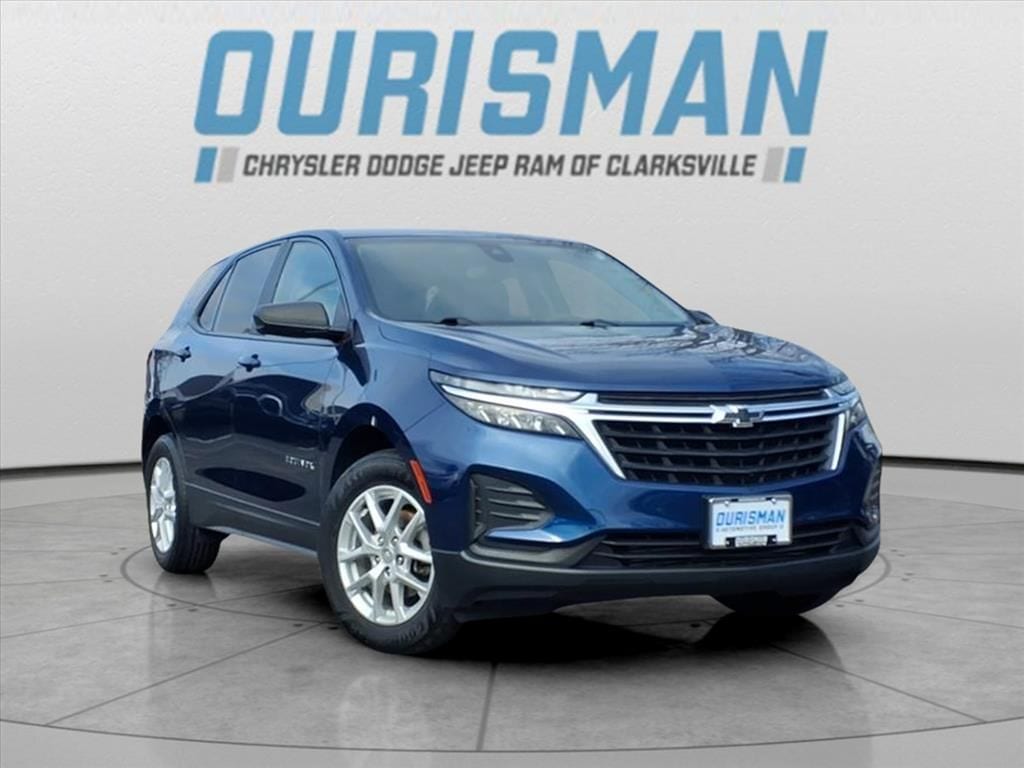 2022 Chevrolet Equinox LS's photo