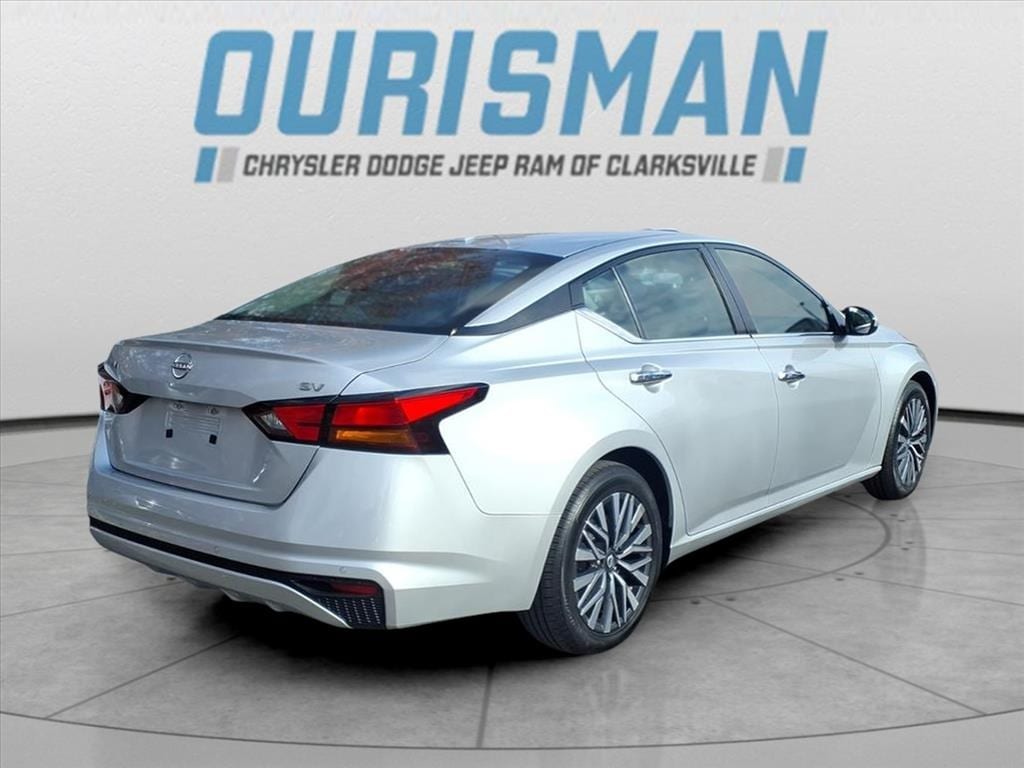 Used 2023 Nissan Altima 2.5 SV Sedan