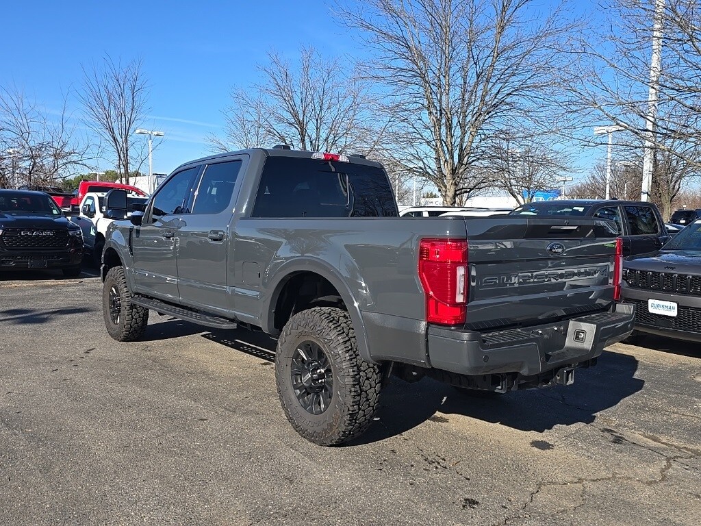 2021 Ford F-350 Lariat photo 3