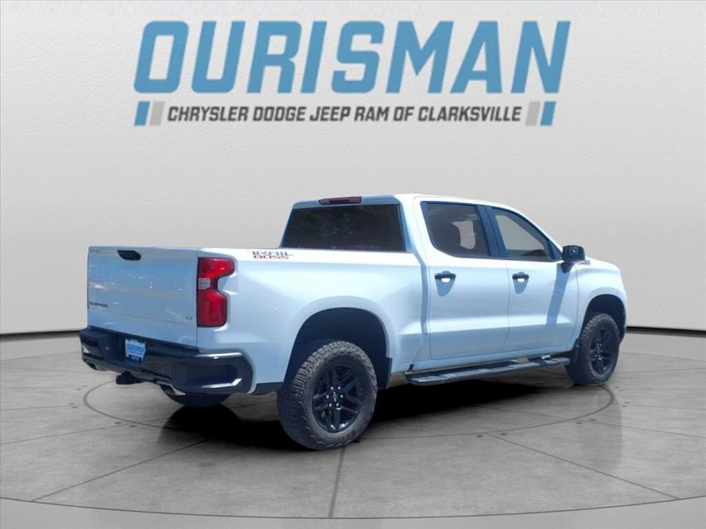 2024 Chevrolet Silverado 1500 LT Trail Boss photo 3