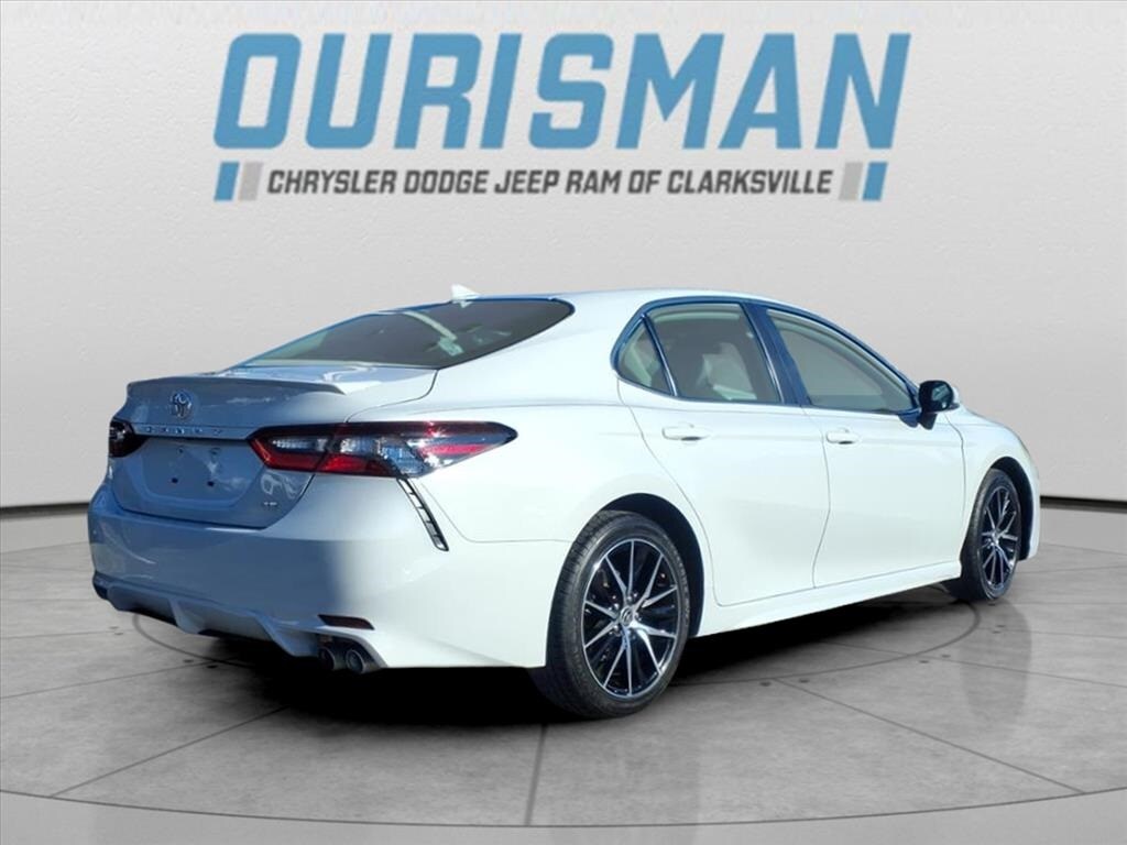 Used 2024 Toyota Camry SE Sedan