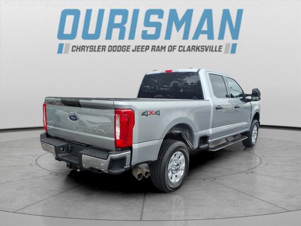 2024 Ford F-250 XLT photo 3