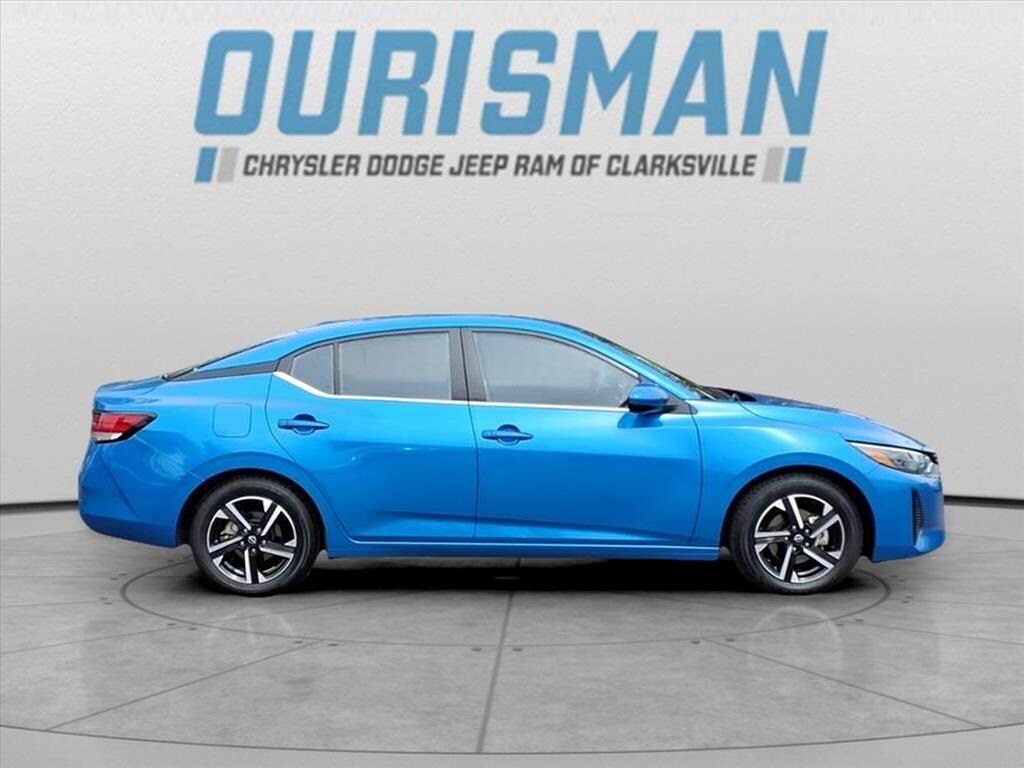 2024 Nissan Sentra SV photo 2
