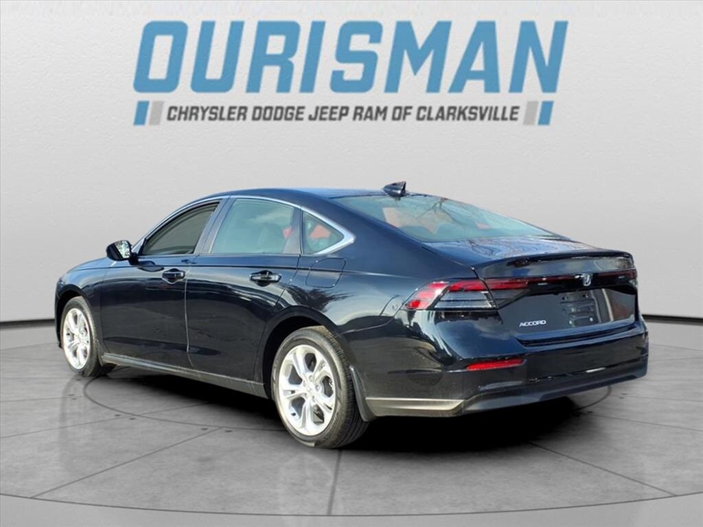 2023 Honda Accord LX photo 3