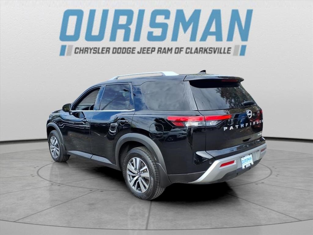 2024 Nissan Pathfinder SL photo 4