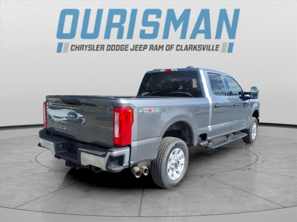 2024 Ford F-250 XLT photo 3