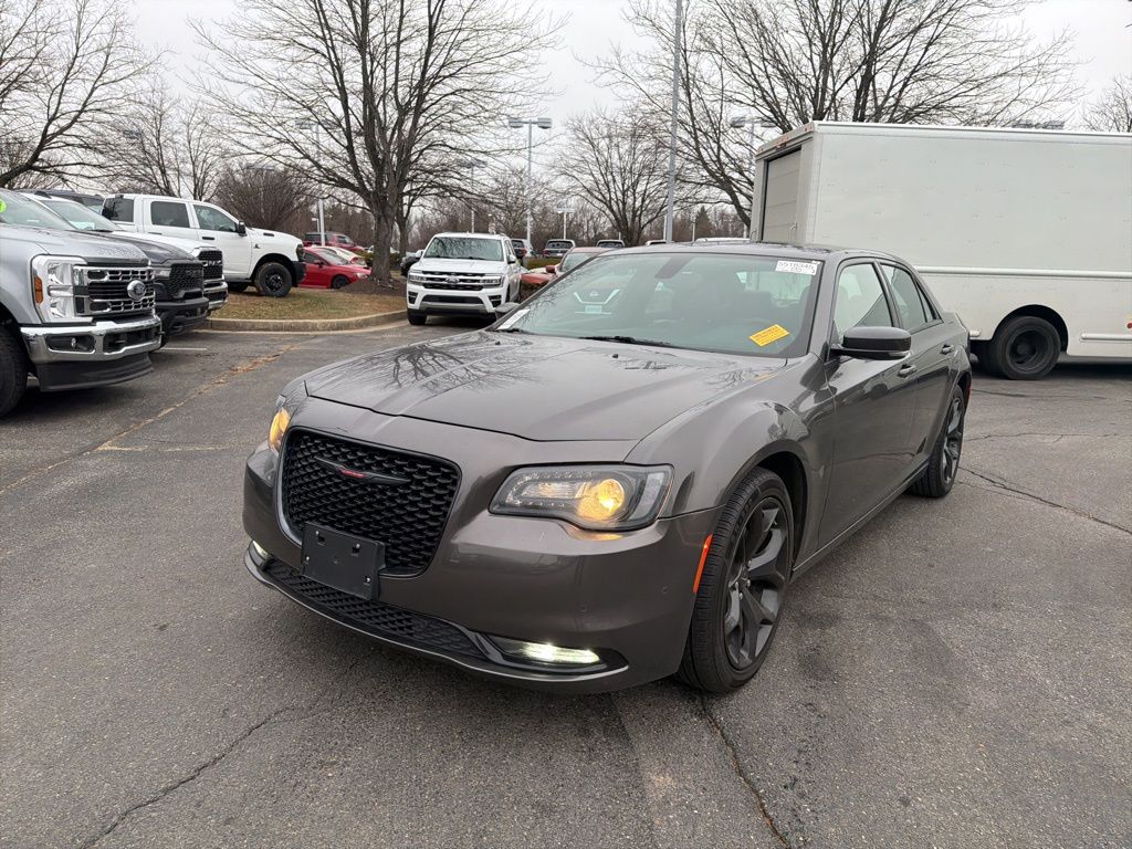 2023 Chrysler 300 S's photo