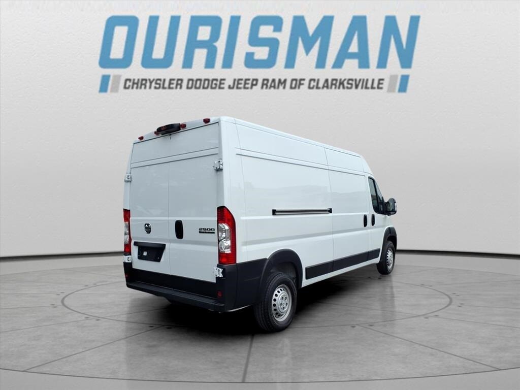 2024 Ram ProMaster 2500 photo 2