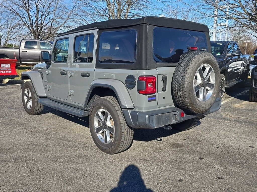 2018 Jeep Wrangler Unlimited Sahara photo 3