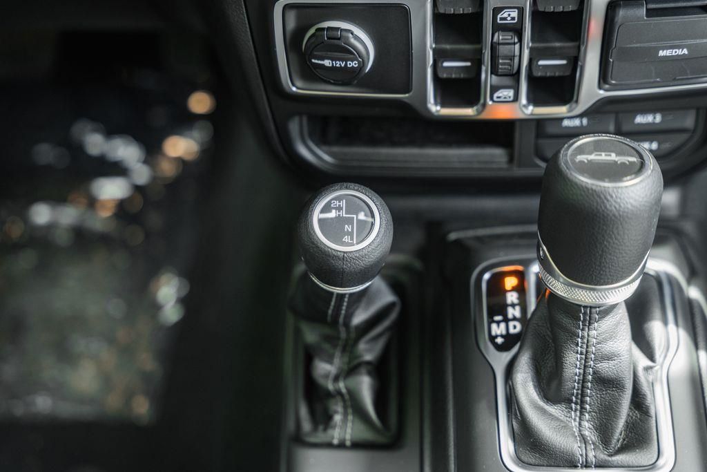 2025 Jeep Gladiator Sport S - Photo 28