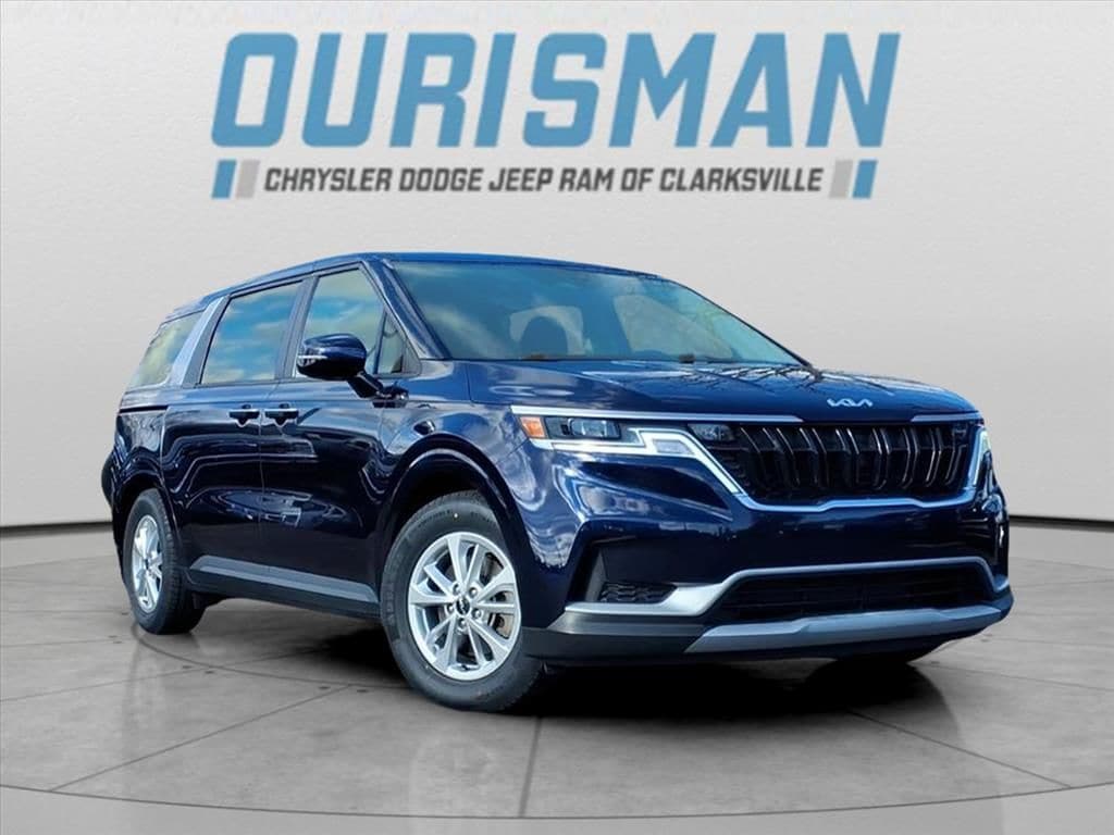 2022 Kia Carnival LX's photo