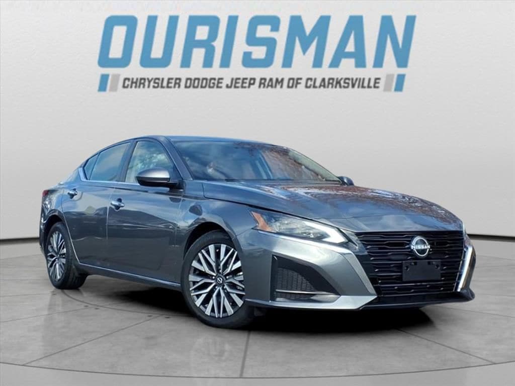 2023 Nissan Altima SV