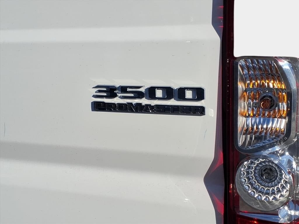 2026 Ram ProMaster 3500 Cargo Van photo 4