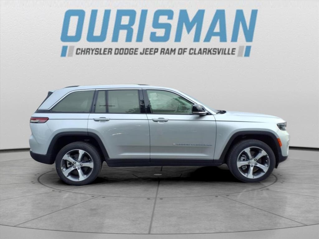 2024 Jeep Cherokee 4xe Base photo 2