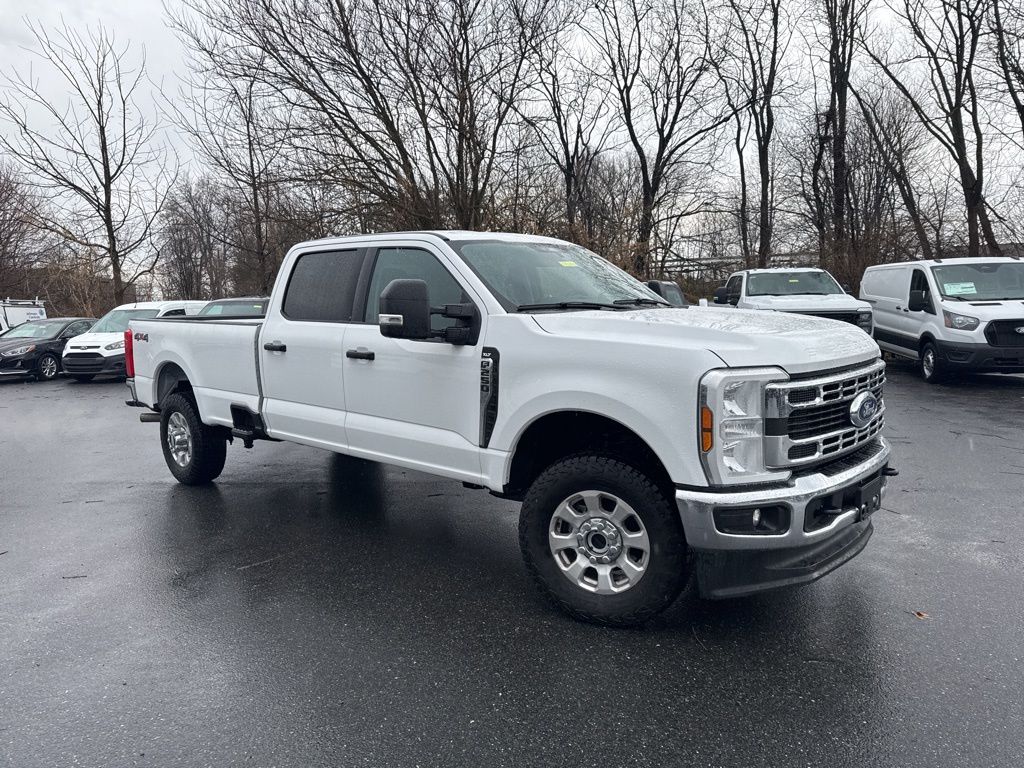 2024 Ford F-250 Super Duty XLT's photo
