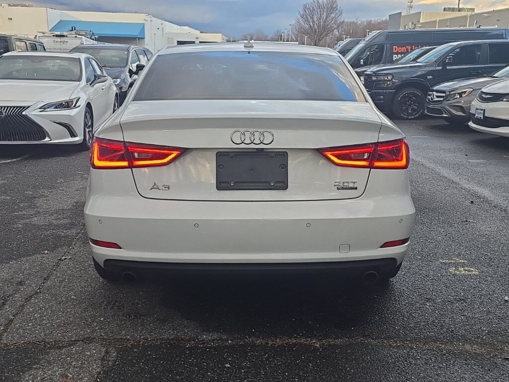 2016 Audi A3 2.0T Premium photo 3