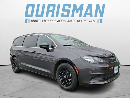 2023 Chrysler Voyager LX Van Passenger Van