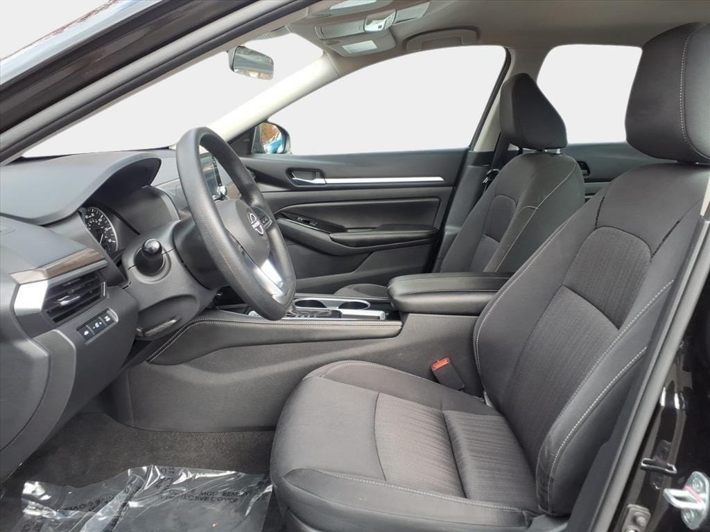 Used 2023 Nissan Altima 2.5 SV Sedan
