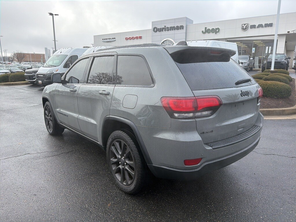 2019 Jeep Grand Cherokee Laredo Upland photo 3