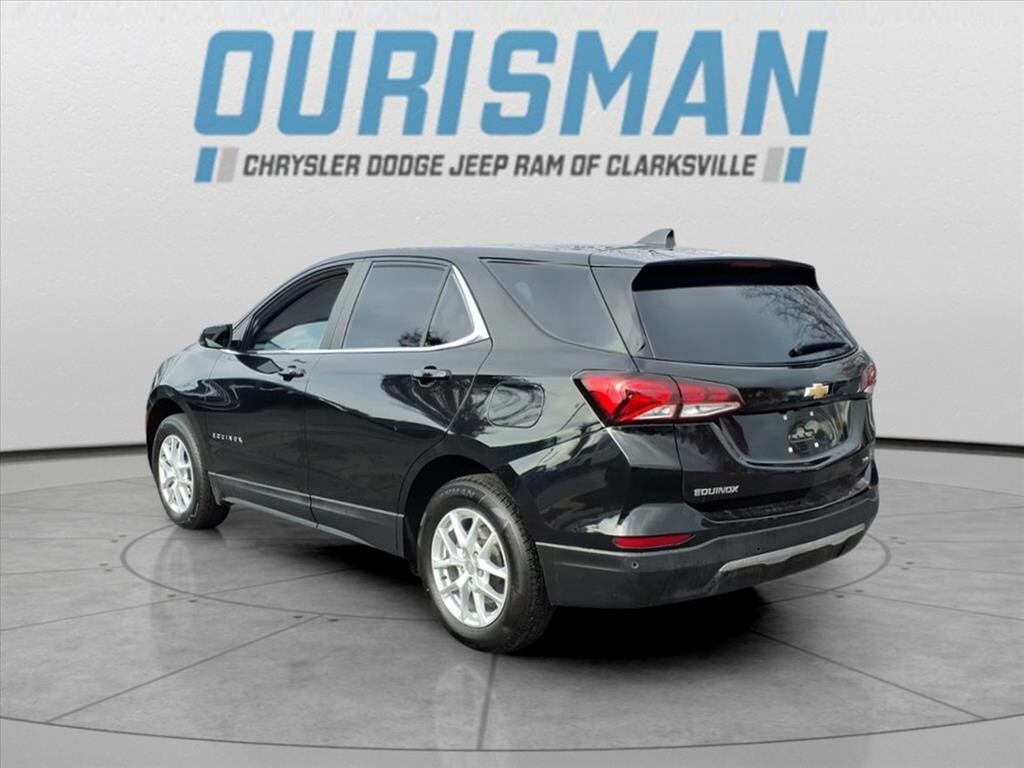 2024 Chevrolet Equinox LT photo 4