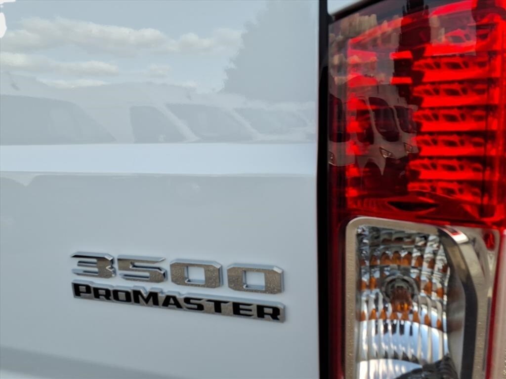 New 2025 Ram ProMaster PROMASTER 3500 TRADESMAN CARGO VAN LOW ROOF 136' W Cargo Van
