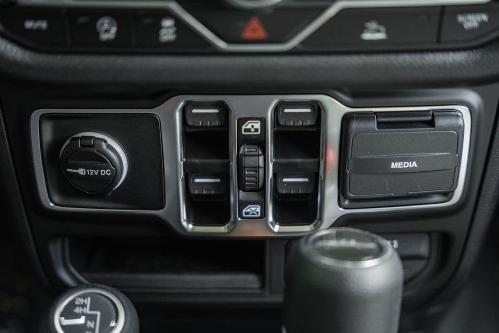 2025 Jeep Gladiator Sport S - Photo 25