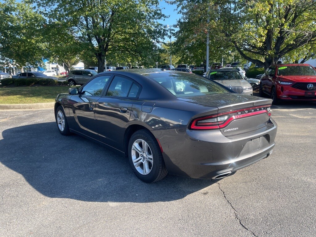 2022 Dodge Charger SXT photo 3