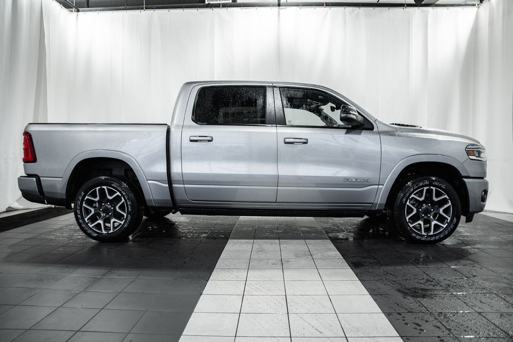 2025 Ram 1500 Laramie photo 3